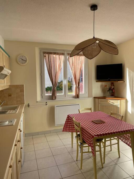 Appartement Au Centre Ville. Cauterets Exterior foto